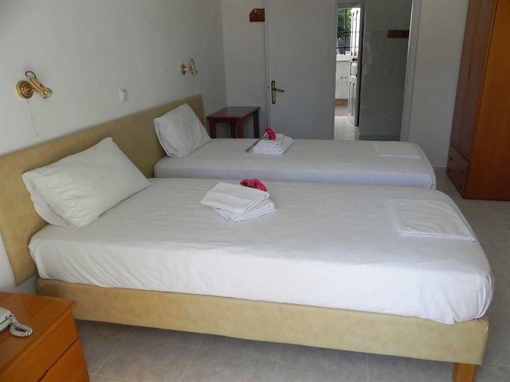 Diamanto Complex Aparthotel Karavomylos Exteriör bild