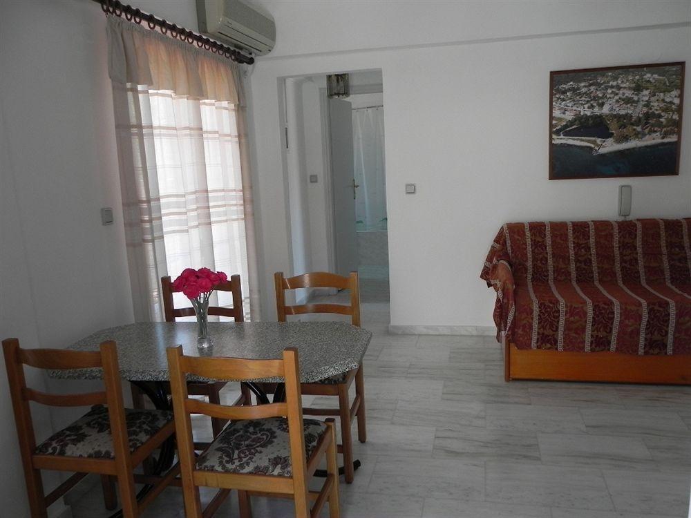 Diamanto Complex Aparthotel Karavomylos Exteriör bild