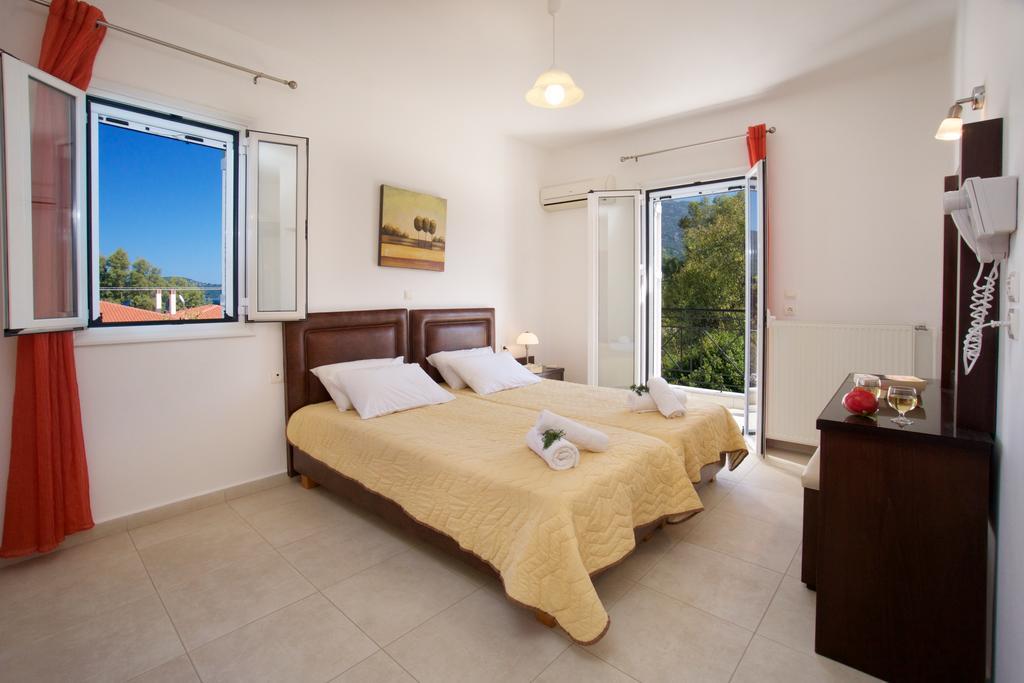 Diamanto Complex Aparthotel Karavomylos Exteriör bild