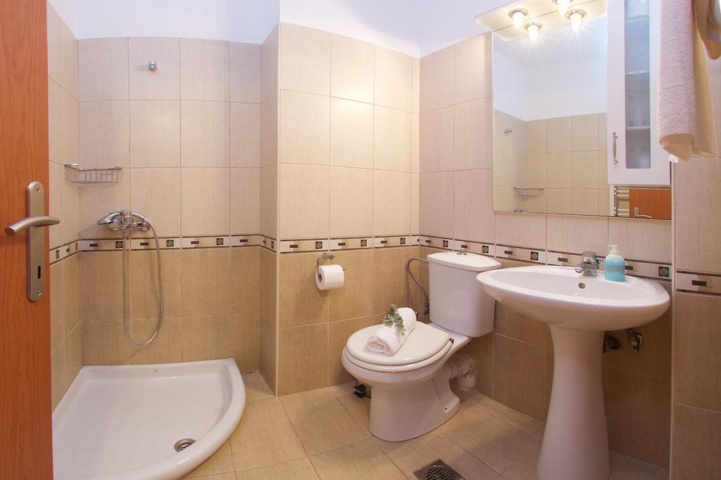 Diamanto Complex Aparthotel Karavomylos Exteriör bild