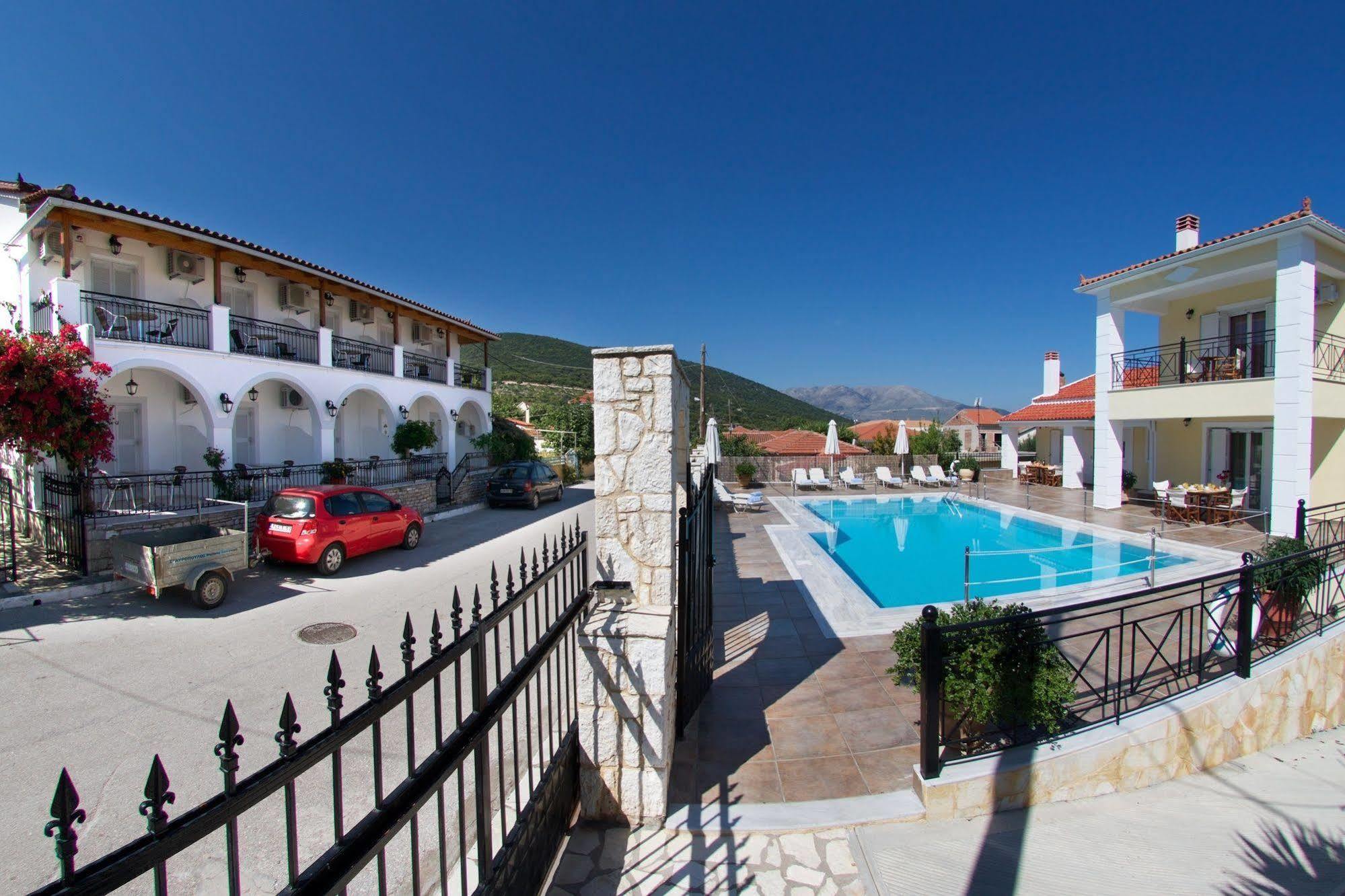 Diamanto Complex Aparthotel Karavomylos Exteriör bild