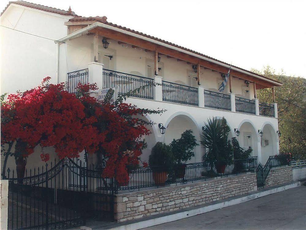 Diamanto Complex Aparthotel Karavomylos Exteriör bild