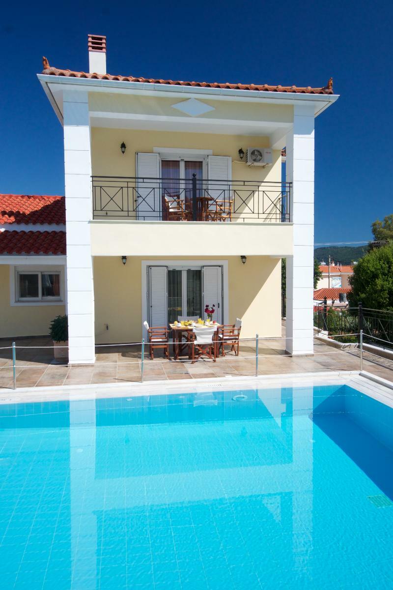Diamanto Complex Aparthotel Karavomylos Exteriör bild